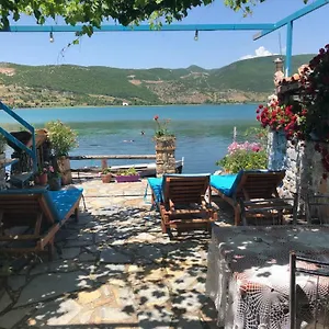 Rosa Bed & Breakfast Lini